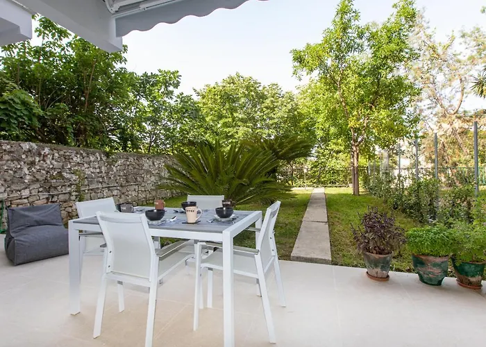 The Secret Garden Apartment *